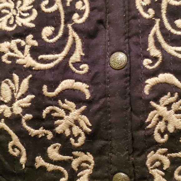 Black & Tan Embroidered  Peasant Top - Picture 4 of 4